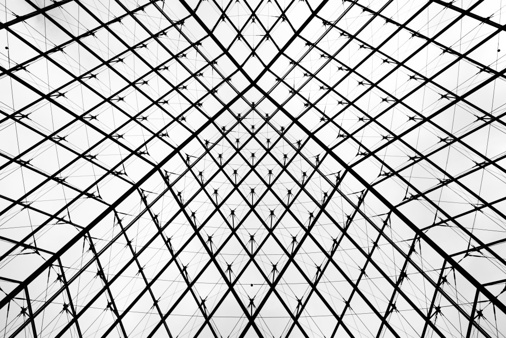 Louvre looking up